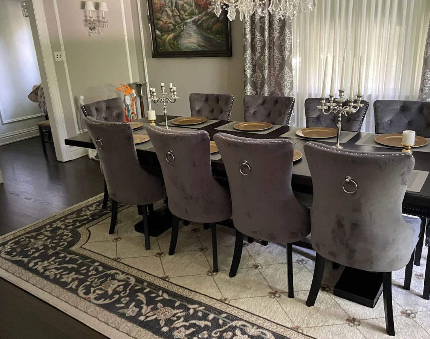 A Stay Fresh Cleaning Services professional cleaning a modern kitchen in Mundelein, IL, showing the value of expert, locally delivered services